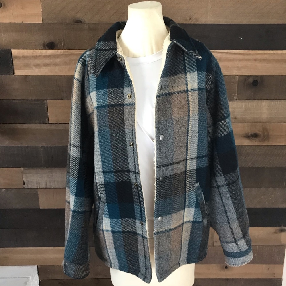 Vintage damart heavy wool Sherpa lined jacket med
